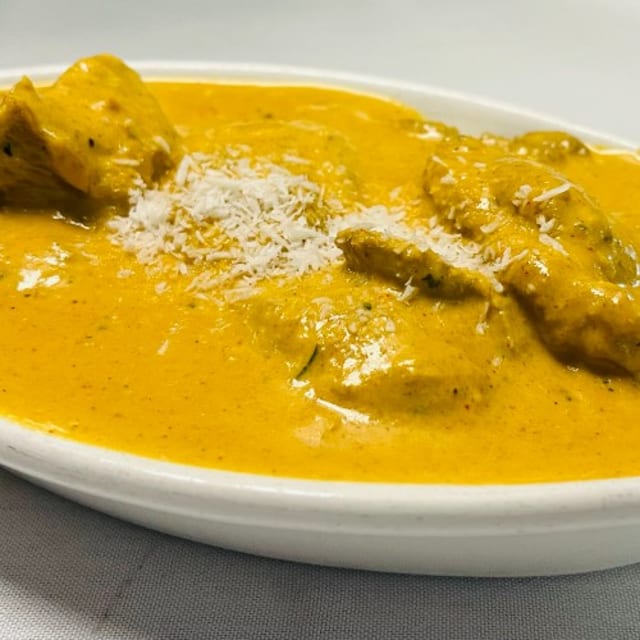 Chicken Korma (dark meat).